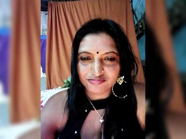 FiestyQueen live cam on BongaCams