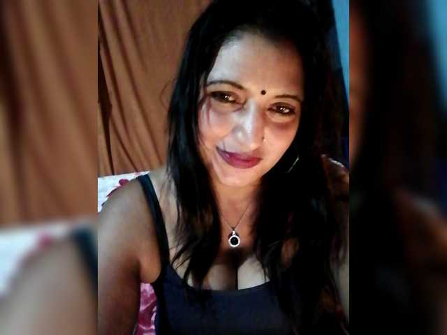 FiestyQueen live cam on BongaCams