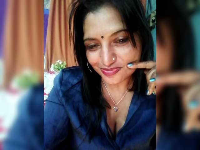 FiestyQueen live cam on BongaCams