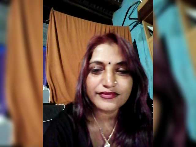 FiestyQueen live cam on BongaCams