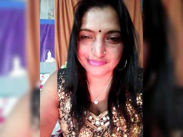 FiestyQueen live cam on BongaCams