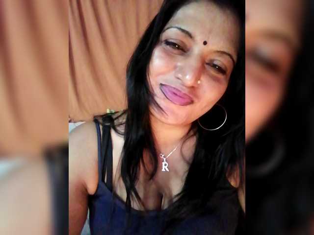 FiestyQueen live cam on BongaCams
