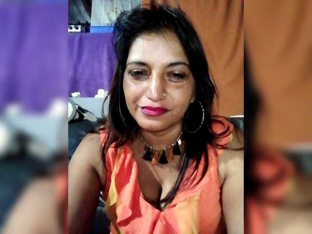 FiestyQueen's BongaCams show and profile