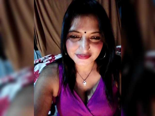 FiestyQueen live cam preview