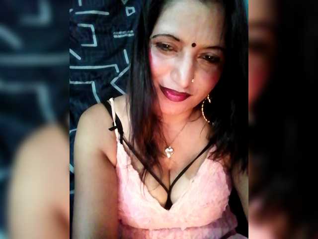 FiestyQueen, en vivo ahora en BongaCams