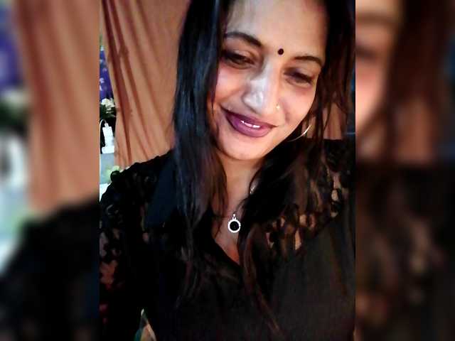 FiestyQueen live cam on BongaCams