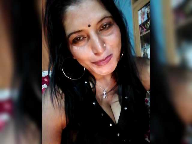 FiestyQueen live cam on BongaCams