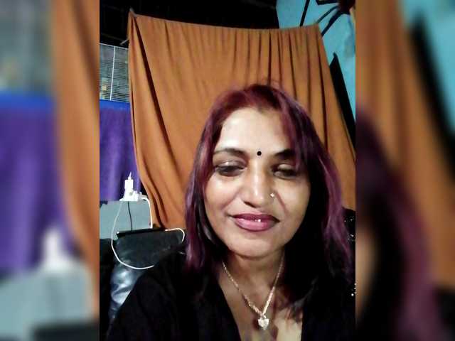 FiestyQueen live cam on BongaCams