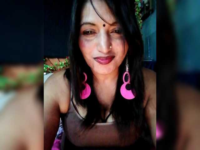 FiestyQueen live cam on BongaCams