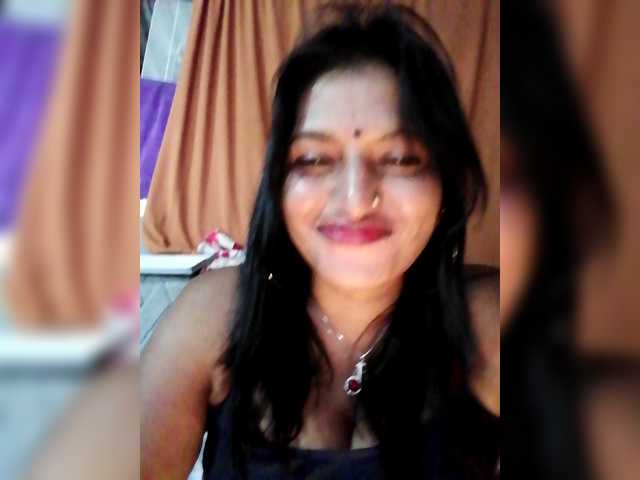 FiestyQueen live cam on BongaCams