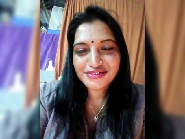 FiestyQueen live cam on BongaCams