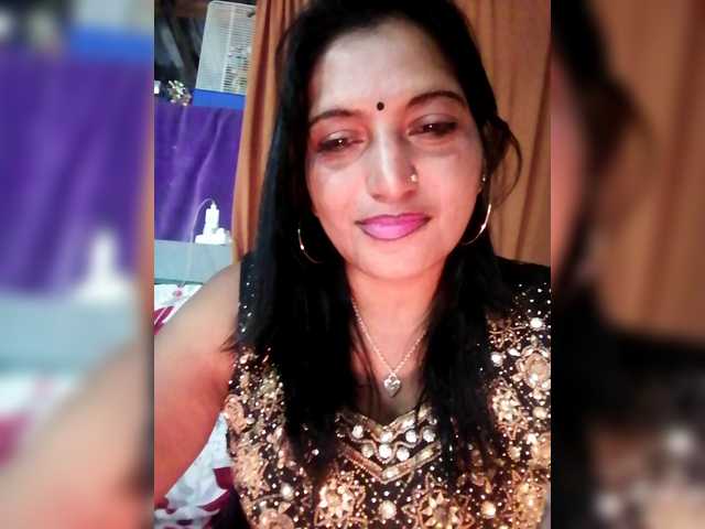 FiestyQueen live cam on BongaCams