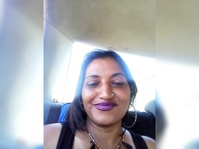 FiestyQueen's BongaCams show and profile