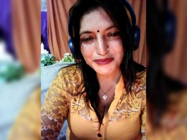 FiestyQueen live cam on BongaCams