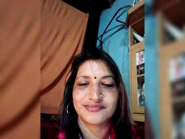 FiestyQueen webcam