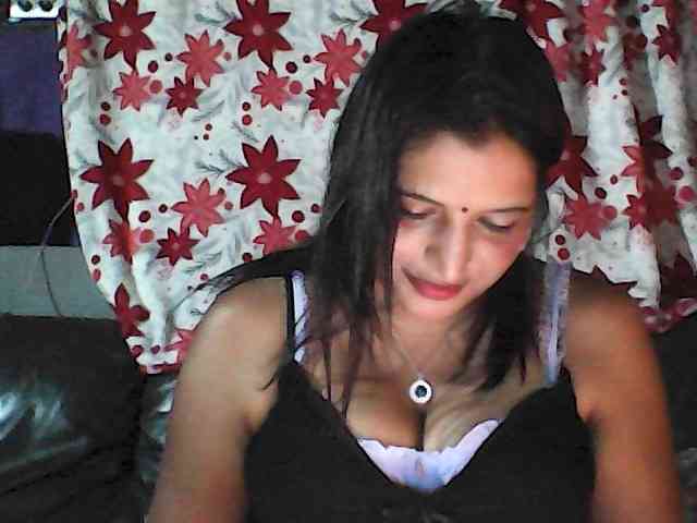 FiestyQueen webcam