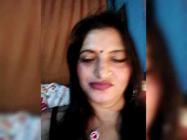 FiestyQueen webcam