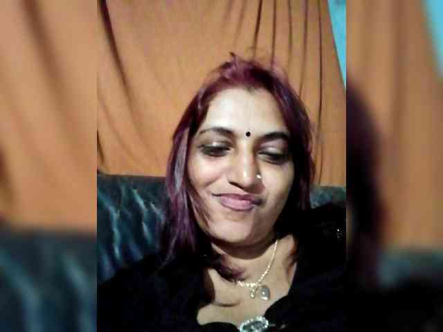 FiestyQueen webcam