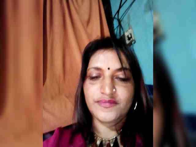 FiestyQueen webcam
