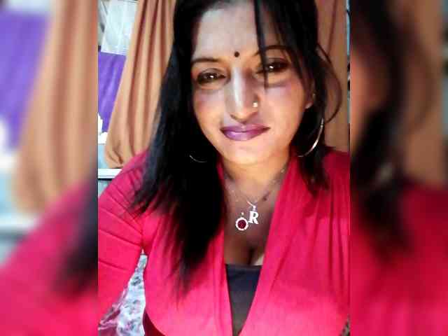 FiestyQueen webcam