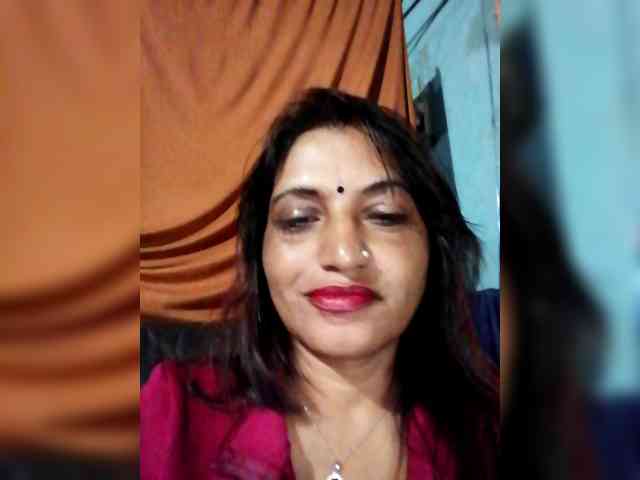 FiestyQueen webcam