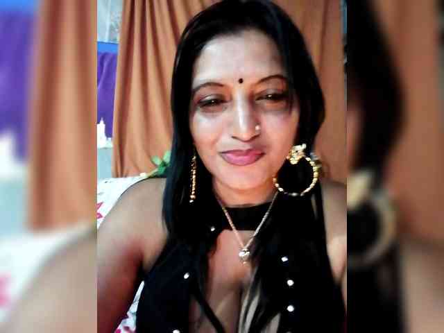 FiestyQueen webcam