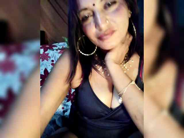 FiestyQueen webcam