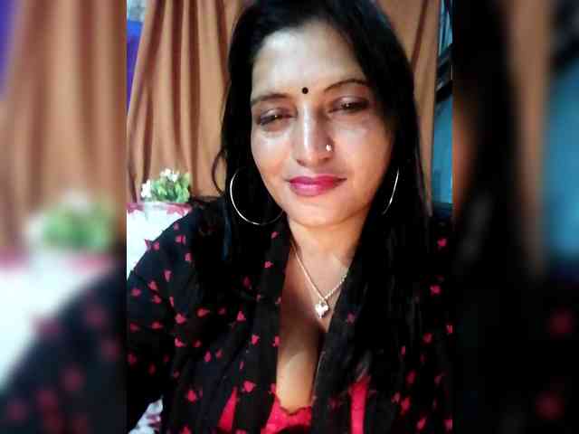 FiestyQueen webcam