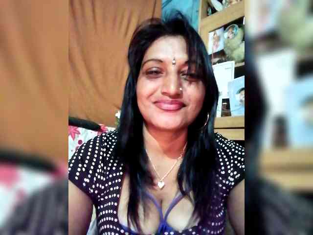 FiestyQueen webcam