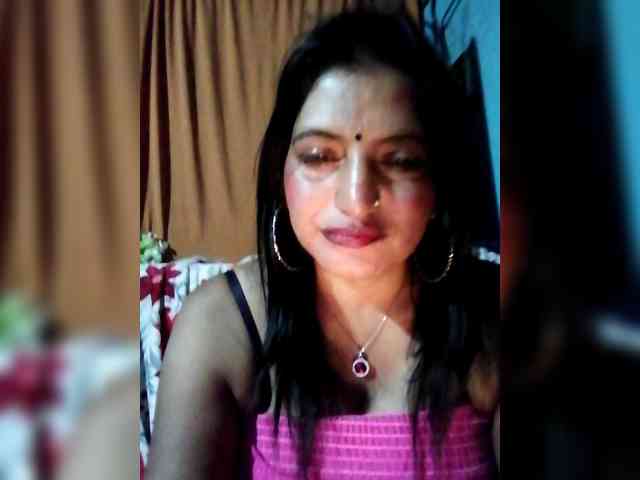 FiestyQueen webcam