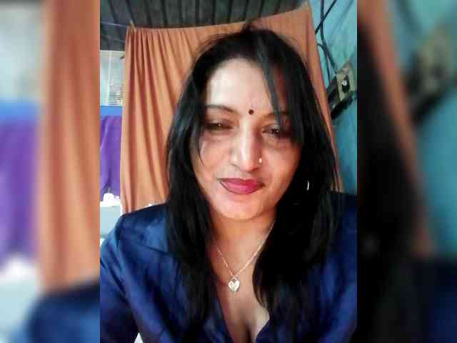 FiestyQueen webcam