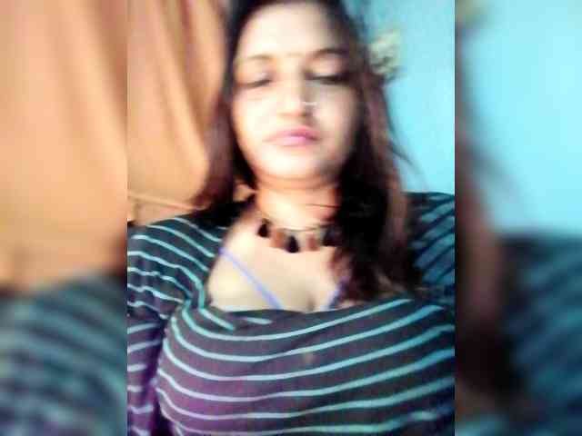 FiestyQueen webcam
