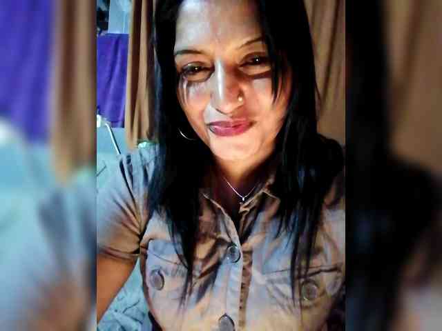 FiestyQueen webcam