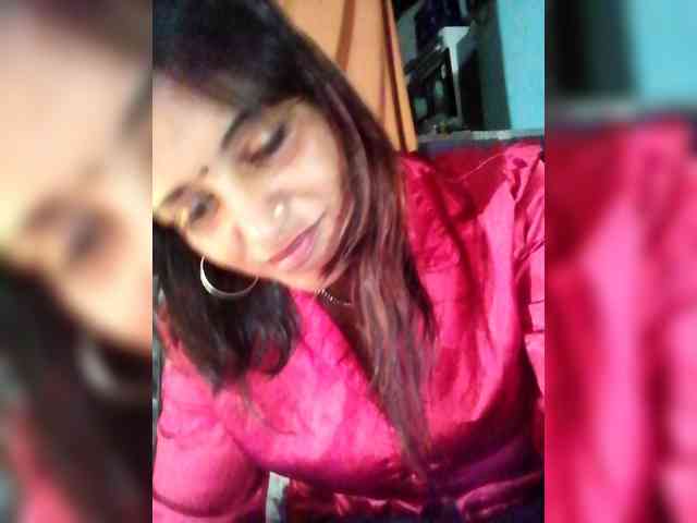 FiestyQueen webcam
