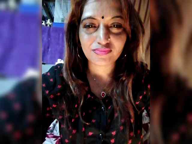 FiestyQueen webcam