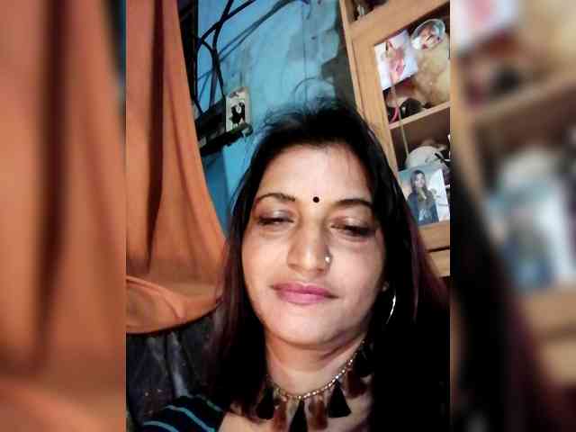 FiestyQueen webcam