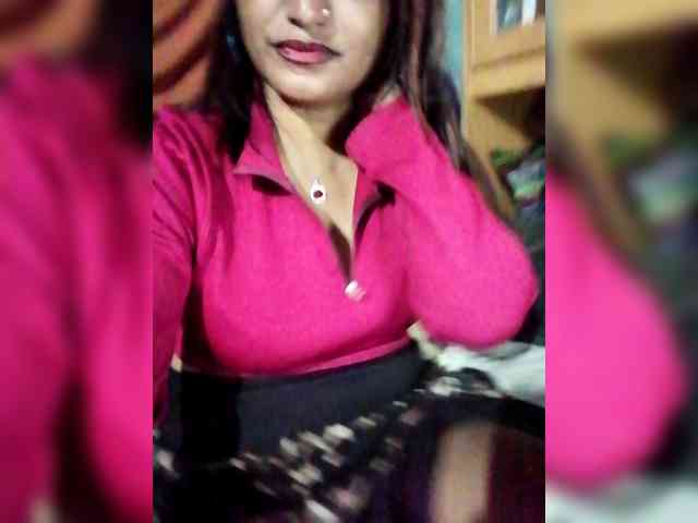 FiestyQueen webcam