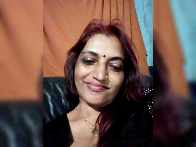 FiestyQueen webcam