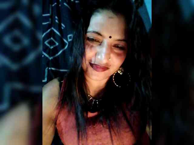 FiestyQueen webcam