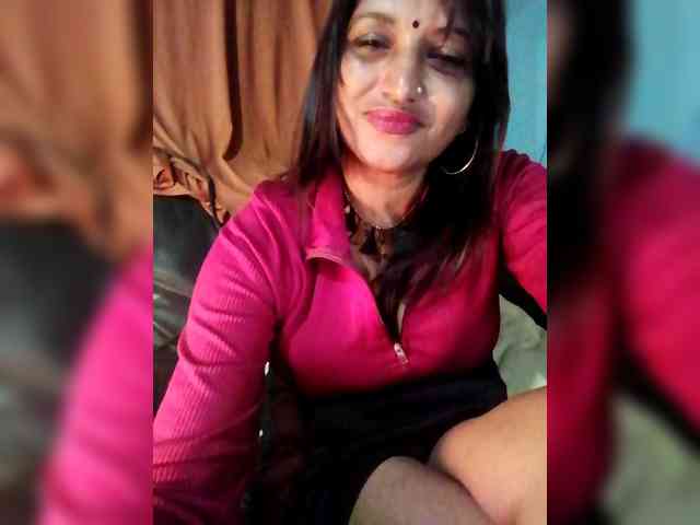 FiestyQueen webcam