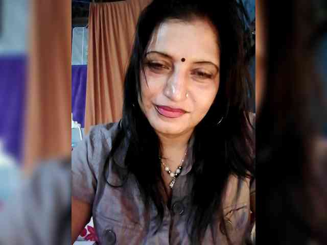 FiestyQueen webcam