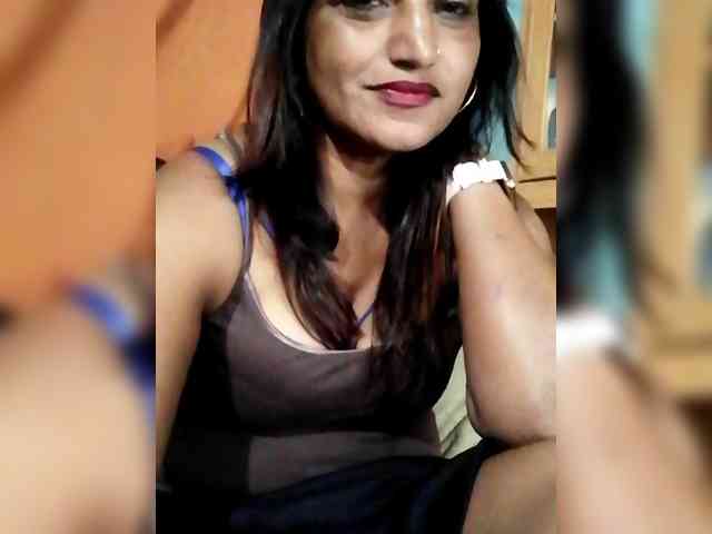 FiestyQueen webcam