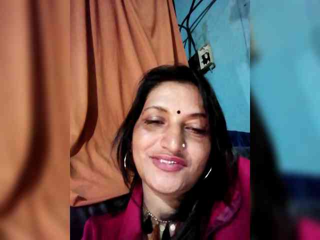 FiestyQueen webcam