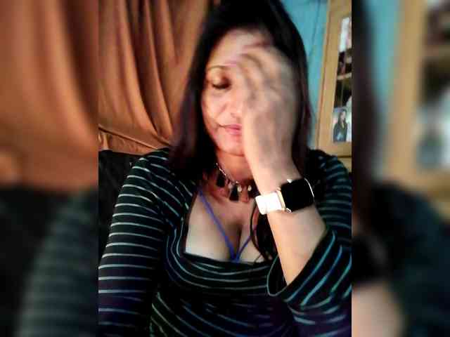 FiestyQueen webcam