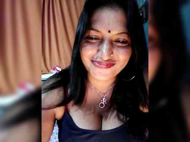 FiestyQueen webcam