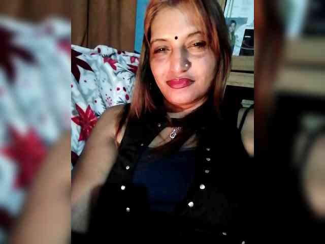 FiestyQueen webcam