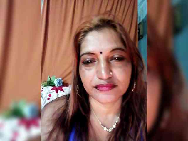 FiestyQueen webcam