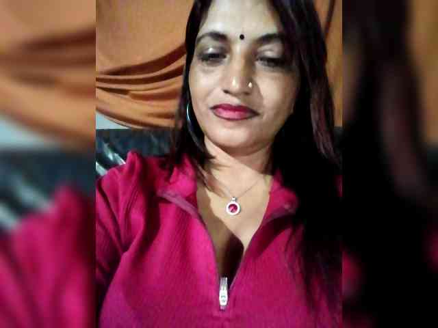 FiestyQueen webcam