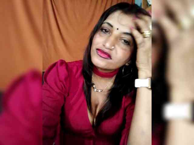 FiestyQueen Live Webcam on BongaCams