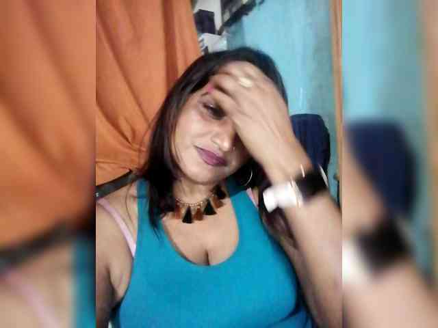 FiestyQueen webcam